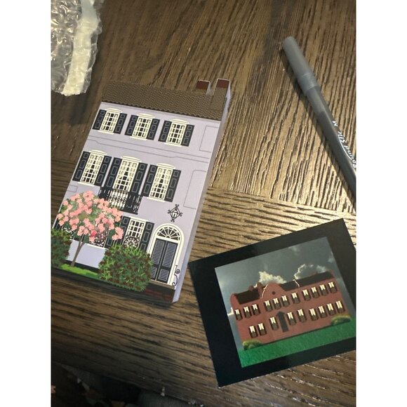 Sheilas 1997 Rainbow Row Lavender CRR-09P Charleston Handcrafted Wooden Collecti - Picture 1 of 8